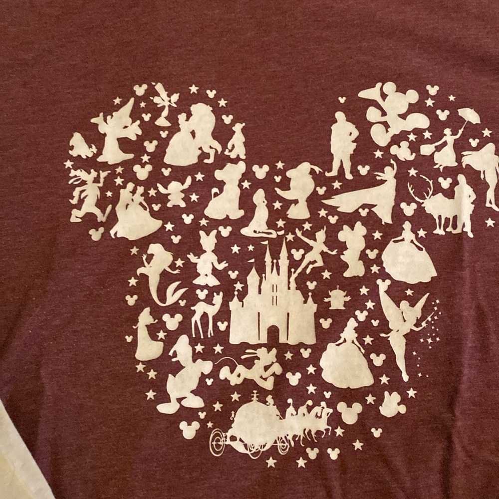 Women’s large Disney shirts - Picture 4 of 4